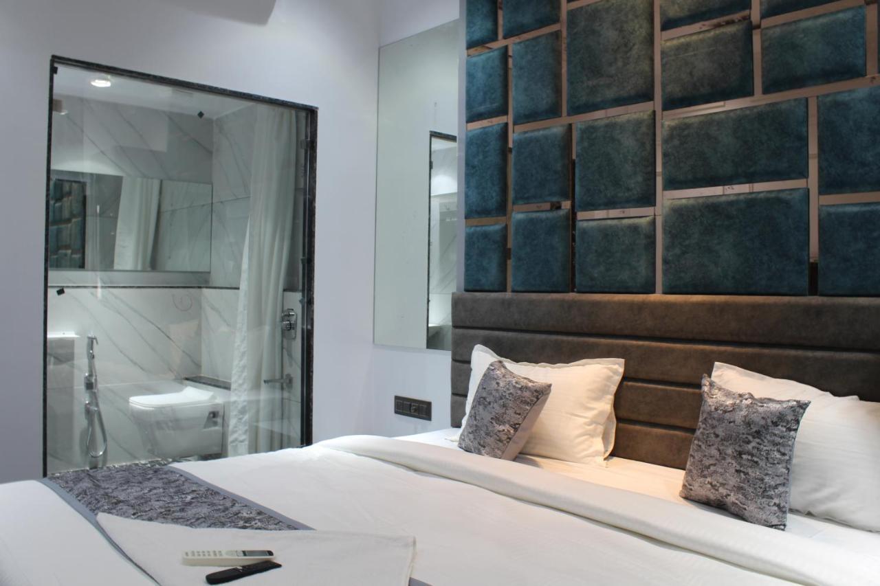Hotel The Lowell สุรัต ภายนอก รูปภาพ