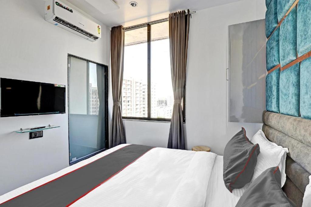 Hotel The Lowell สุรัต ภายนอก รูปภาพ