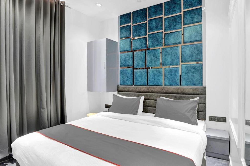 Hotel The Lowell สุรัต ภายนอก รูปภาพ