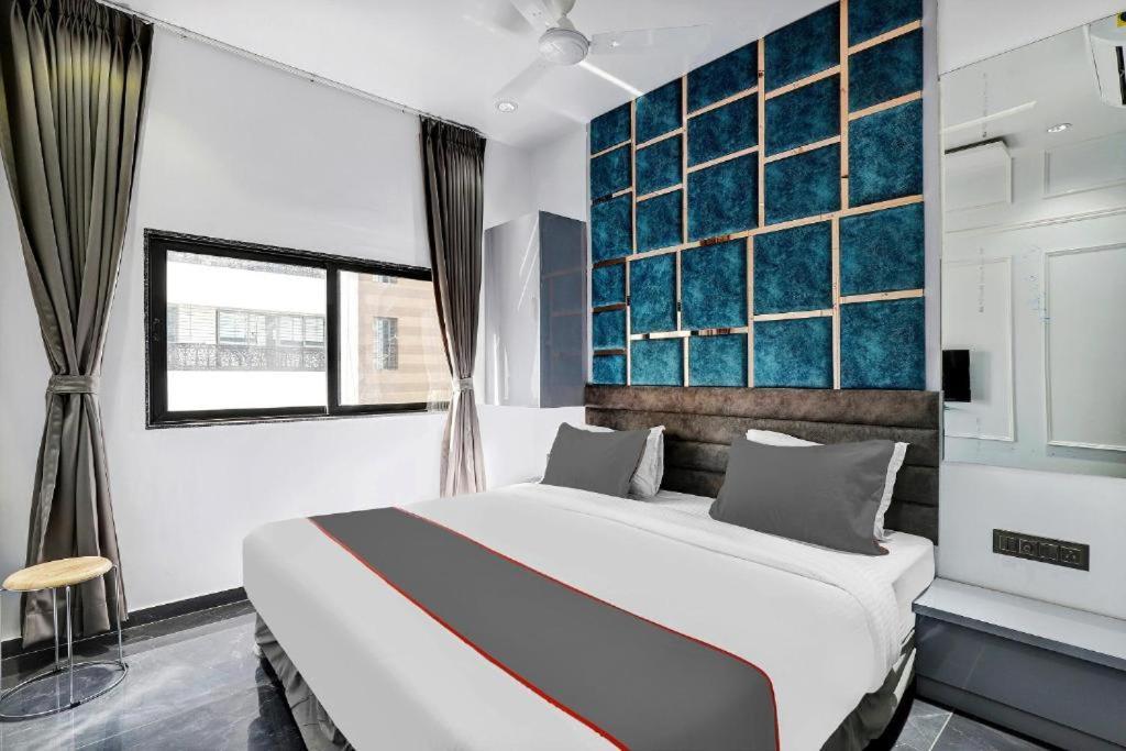 Hotel The Lowell สุรัต ภายนอก รูปภาพ
