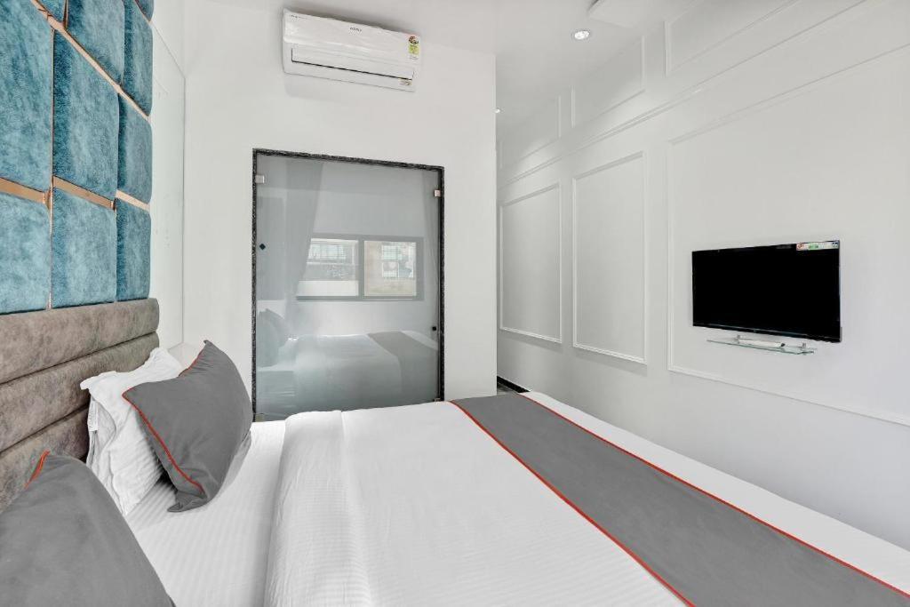 Hotel The Lowell สุรัต ภายนอก รูปภาพ