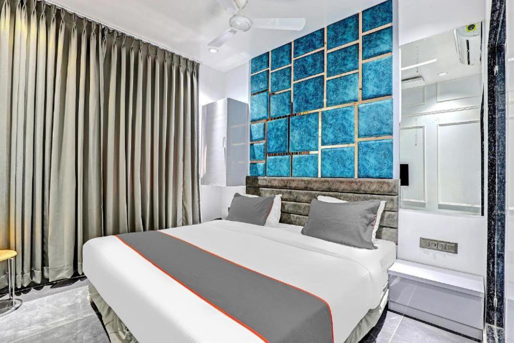 Hotel The Lowell สุรัต ภายนอก รูปภาพ